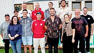 Anlässlich der Generalversammlung des FC Schwürbitz wurde kürzlich im Clubheim die bewährte Vorstandschaft um Lukas Schäfer im Amt bestätigt (von links in der oberen Reihe): Christian Wich I., Stefan Götz, Maximilian Kraus, Kevin Gebhardt, (untere...