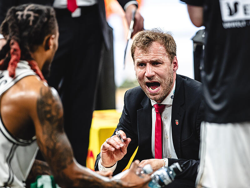 ratiopharm Ulm vs. BMA365 Bamberg Baskets, easyCredit BBL Bundesliga, Playoffs Viertelfinale, Spiel 3, 23.05.2026 Anton Gavel steht mit seinen BMA365 Bamberg Baskets nach dem Sieg in Ulm im Play-off-Halbfinale.