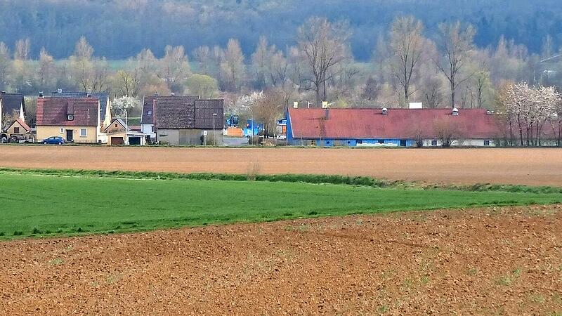 Auf einem guten Weg sind die Planungen f&uuml;r Ma&szlig;nahmen, die ein Hochwasser in der Flur bei Obertheres zur&uuml;ckhalten sollen. Seitens der Grundst&uuml;ckseigent&uuml;mer besteht Einverst&auml;ndnis mit dem allgemeinen Vorgehen.