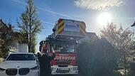 Besonders in engen Straßen ist bei der Feuerwehr Teamarbeit gefragt.