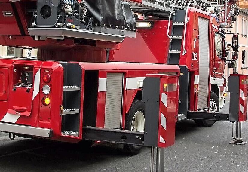 Der angeklagte Berufsfeuerwehrmann kann nach der Verfahrenseinstellung auch künftig seiner Arbeit nachgehen.