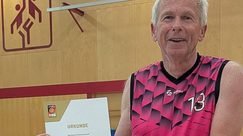 Alter sch&uuml;tzt vor Basketball nicht: Bertram Wagner wie im Vorjahr deutscher Vize-Meister in der &Uuml;65. Nun steht die EM in Athen vor der T&uuml;r.