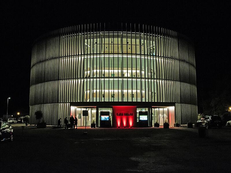 Das&nbsp;Globe dient zurzeit als Interimsspielst&auml;tte des Coburger Landestheaters.