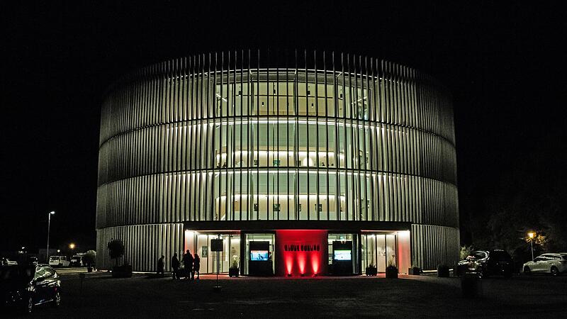 Das Globe dient zurzeit als Interimsspielstätte des Coburger Landestheaters.