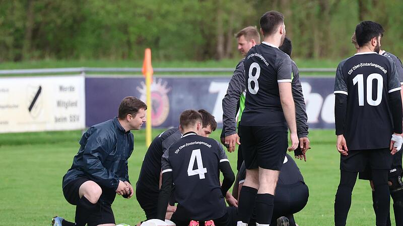 Ein Oberlangenstadter Spieler blieb nach einem Zweikampf verletzt liegen, was zu einer l&auml;ngeren Unterbrechung und letztlich zum Abbruch des Spiels gegen die SG Geh&uuml;lz f&uuml;hrte.