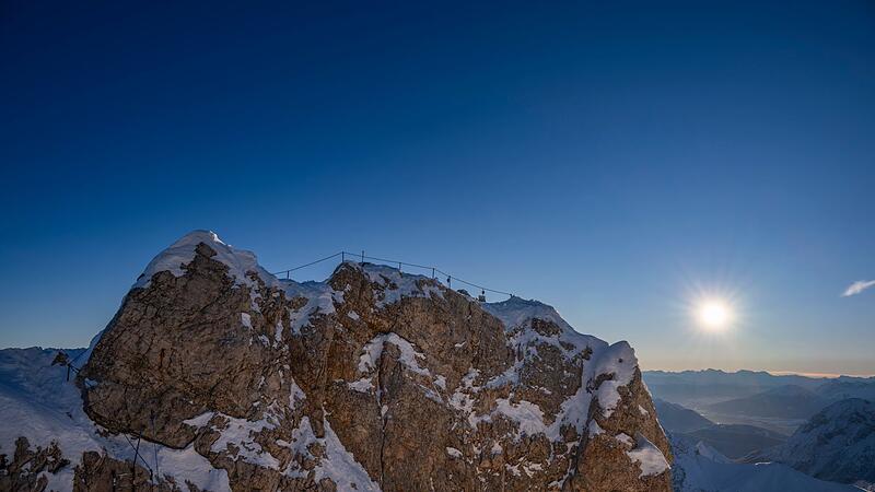 Rücktransport des Zugspitz-Gipfelkreuzes