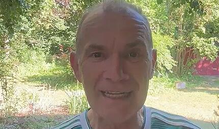 Fredi Breunig aus dem unterfr&auml;nkischen Gro&szlig;eibstadt ist nicht nur Kabarettist, Mundart-K&uuml;nstler und Glossist, sondern auch Fu&szlig;ball-Fachmann. F&uuml;r unser Portal ordnet er die Fu&szlig;ball-WM 2026 humoristisch ein.