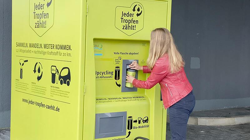 In mehreren Orten im Landkreis Erlangen-H&ouml;chstadt werden Automaten zum Sammeln von Altfett aufgestellt. In He&szlig;dorf ist das Pilotprojekt nun gestartet.