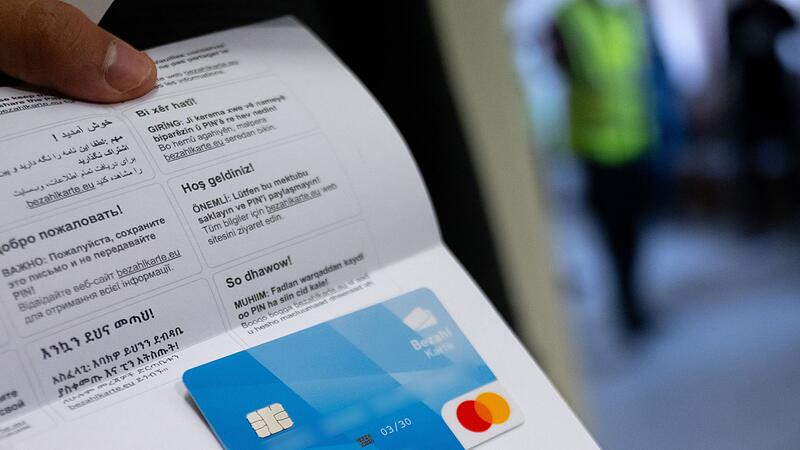 Bayerische Bezahlkarte f&uuml;r Fl&uuml;chtlinge
