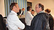 B&uuml;rgermeister Robert Bosch (links) im B&uuml;rgergespr&auml;ch.