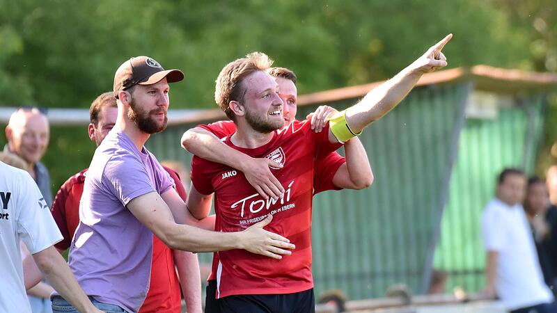 Nach oben wollen David Kraft und der TV Ebern. Am Wochenende k&ouml;nnte das Team aus dem Landkreis Ha&szlig;berge bereits die Meisterschaft in der Kreisliga 1 feiern.