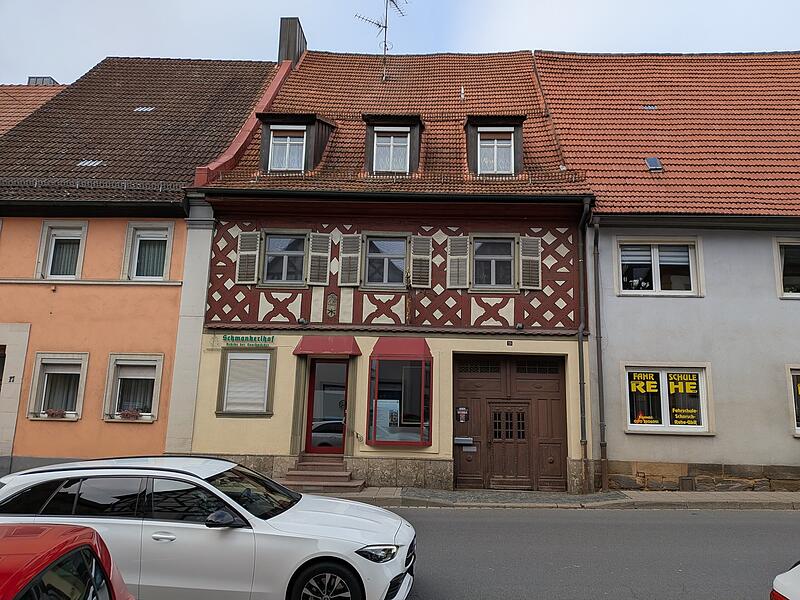 Mitten in Scheßlitz im Landkreis Bamberg entstand der Schmankerlhof Mitten in Scheßlitz im Landkreis Bamberg entstand der Schmankerlhof