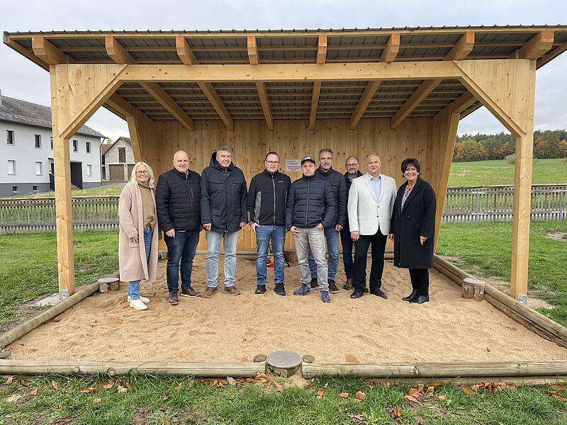Wetterschutz Spielplatz Wollbach
