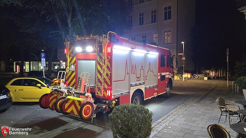 Feueralarm in Bamberger Hotel zwingt alle G&auml;ste in der Nacht nach drau&szlig;en