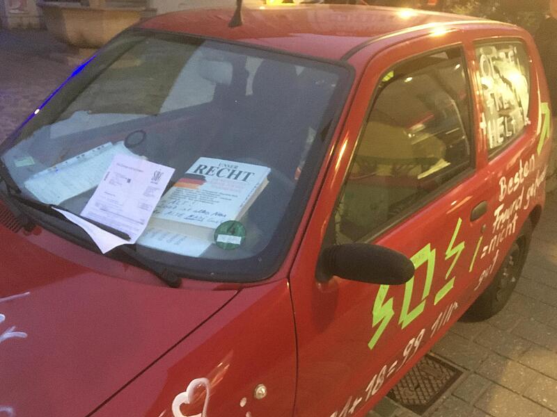 Prozess gegen einen mutmaßlichen Brandstifter in Coburg: Mit diesem Auto parkte der Angeklagte manchmal tagelang in der Stadt. Prozess gegen einen mutmaßlichen Brandstifter in Coburg: Mit diesem Auto parkte der Angeklagte manchmal tagelang in der Stadt.