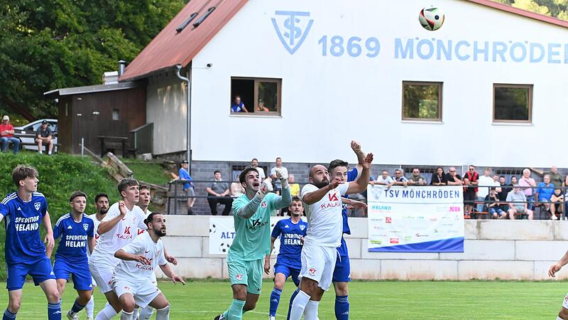 Der TSV M&ouml;nchr&ouml;den (hier gegen Vatan Spor Aschaffenburg) will nicht nur im Ort Kirchweih, sondern auch auf dem Platz gegen die FT Schweinfurt einen Sieg im heimischen Wildpark feiern.