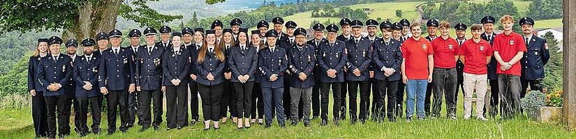Die Jubiläumswehr der Freiwilligen Feuerwehr Wartenfels.