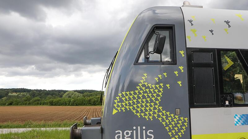 Am Dienstag hat der Verkehrsausschuss im Bayerischen Landtag die Petition „Bahnstrecke von Forchheim ins Wiesenttal – attraktiv und im 30-Minuten-Takt“ behandelt.Forchheim & Fränkische Schweiz Am Dienstag hat der Verkehrsausschuss im Bayerischen Landtag die Petition „Bahnstrecke von Forchheim ins Wiesenttal – attraktiv und im 30-Minuten-Takt“ behandelt.Forchheim & Fränkische Schweiz
