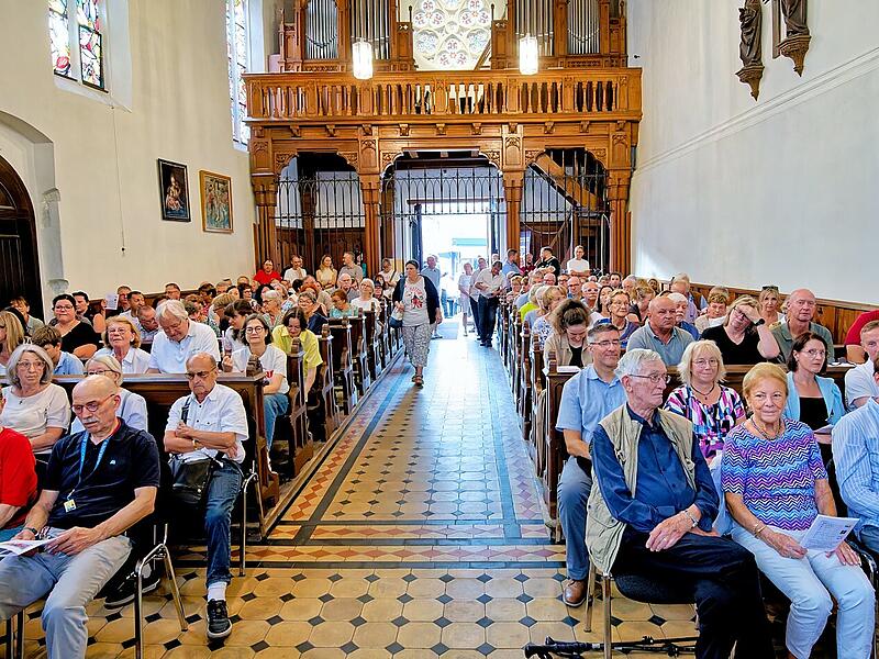 Gottesdienst eröffnet Sandkerwa 2025Gottesdienst eröffnet Sandkerwa 2025 Gottesdienst eröffnet Sandkerwa 2025