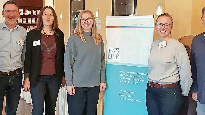 Die beiden Schulleitungen Marco Schleicher (Zweiter v. l.) und Sandra Klas (Dritte v. r.) vertreten die Barmherzige-Brüder-Behindertenhilfe in den wichtigen Ausbildungsgremien auf Landes- und Bundesebene.