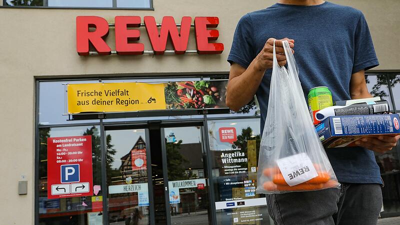 Seit Mitte August ist die Rewe-Filiale am Forchheimer Paradeplatz geschlossen.Forchheim & Fränkische Schweiz Seit Mitte August ist die Rewe-Filiale am Forchheimer Paradeplatz geschlossen.Forchheim & Fränkische Schweiz