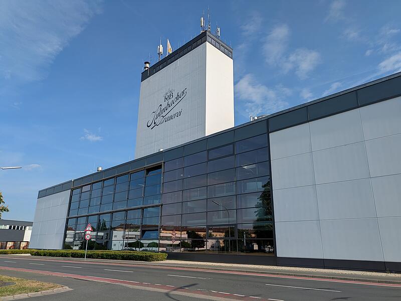 Blick auf das Gesch&auml;ftsgeb&auml;ude der Kulmbacher Brauerei