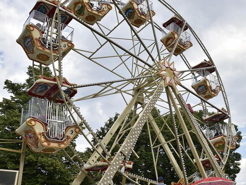Wunderschön: das Notalgie-Riesenrad.