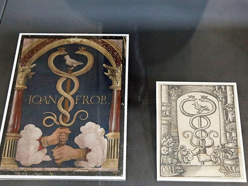 Exponate der Ausstellung in Würzburg