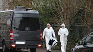 Nach dem T&ouml;tungsdelikt in Coburg: Ein Team der Spurensicherung macht sich im Dezember 2024 in der Leopoldstra&szlig;e an die Arbeit.
