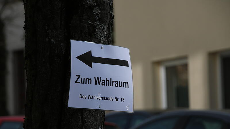 Umfrage zur Bundestagswahl am Ernestinum.