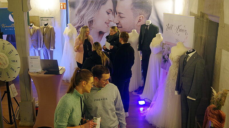Viele Inspirationen für den hoffentlich schönsten Tag im Leben gab es bei der Hochzeitsmesse auf der Kronacher Festung Rosenberg.