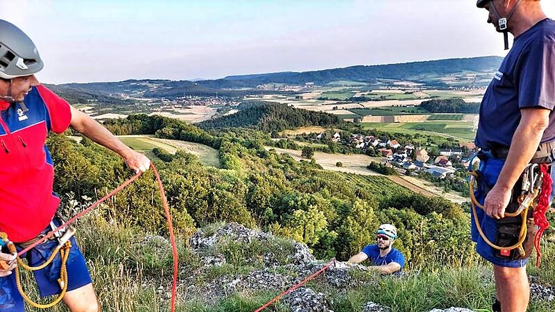 Tausende Routen bieten sich in der Fr&auml;nkischen Schweiz den erfahrenen Klettern. Aber auch beim Wandern kann man sich schnell den Fu&szlig; verknacksen.Forchheim & Fr&auml;nkische Schweiz