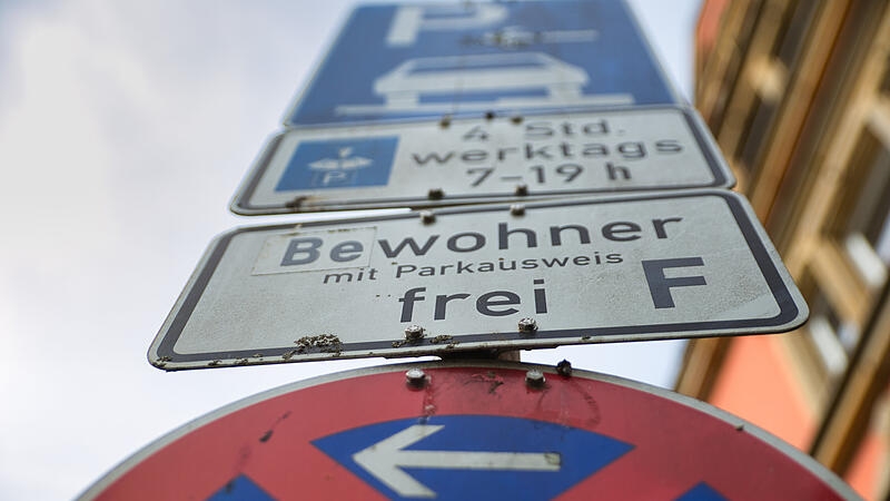 In Forchheim soll es perspektivisch weniger Autoparkpl&auml;tze geben, daf&uuml;r mehr f&uuml;r Fahrr&auml;der. Zumindest in der Theorie.