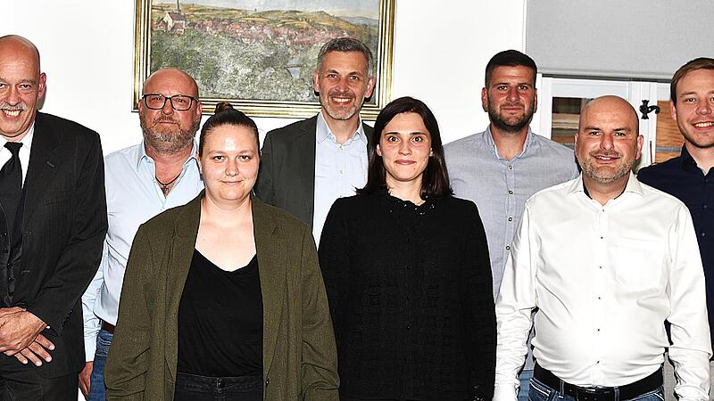 Sie sind neue Mitglieder im Marktgemeinderat von Marktzeuln: (v.l.) Thomas Stark (AfD), Uwe Stark (SPD), Anika Leimeister, Dirk Dzedzeck, Eva Ahles (UBMz), Johannes Rauch und Markus Schreiber (CSU) sowie Peter Pietz (UBMz).