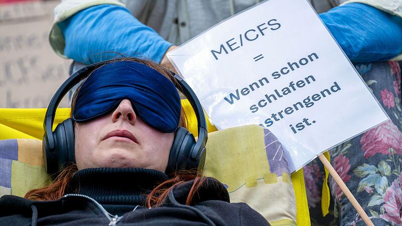 &laquo;Liegend-Demos&raquo; zum &laquo;International ME/CFS Awareness Day&raquo;