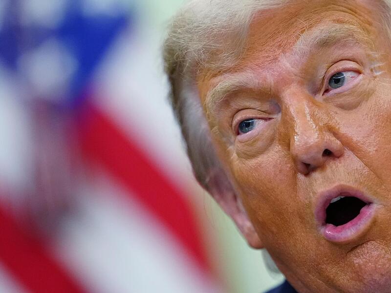 US-Präsident Donald Trump spricht im Oval Office des Weißen Hauses. US-Präsident Donald Trump spricht im Oval Office des Weißen Hauses.
