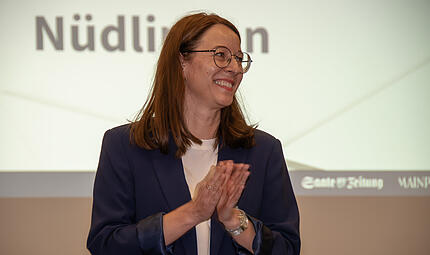 Duell ums Rathaus: Wahlarena in NüdlingenWahlarena in Nüdlingen Duell ums Rathaus: Wahlarena in NüdlingenWahlarena in Nüdlingen