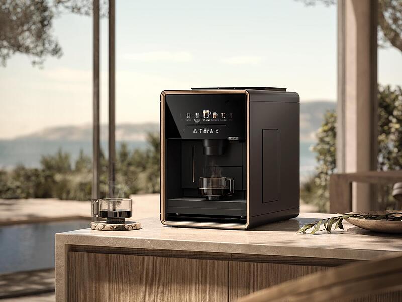 Loewe hat nicht nur einen Kaffeevollautomaten entwickeln wollen, sondern den allerbesten. Nun ist der aura.matic auf dem Markt – doch kann er das Versprechen des Kronacher Herstellers halten? Loewe Loewe hat nicht nur einen Kaffeevollautomaten entwickeln wollen, sondern den allerbesten. Nun ist der aura.matic auf dem Markt – doch kann er das Versprechen des Kronacher Herstellers halten? Loewe