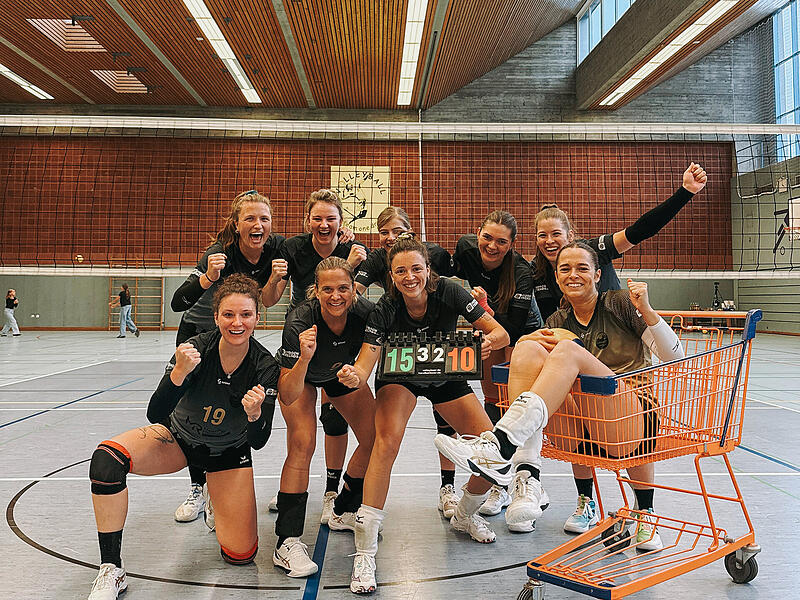 Ihren Start in die Landesliga Nordost der Frauen haben die Volleyballerinnen der ersten Mannschaft der TS Kronach gleich mit einem 3:2-Sieg veredelt. Das tut gut nach der Enttäuschung, die der Abstieg aus der Bayernliga mit sich gebracht hat.