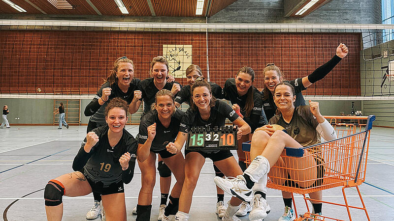 Ihren Start in die Landesliga Nordost der Frauen haben die Volleyballerinnen der ersten Mannschaft der TS Kronach gleich mit einem 3:2-Sieg veredelt. Das tut gut nach der Enttäuschung, die der Abstieg aus der Bayernliga mit sich gebracht hat.