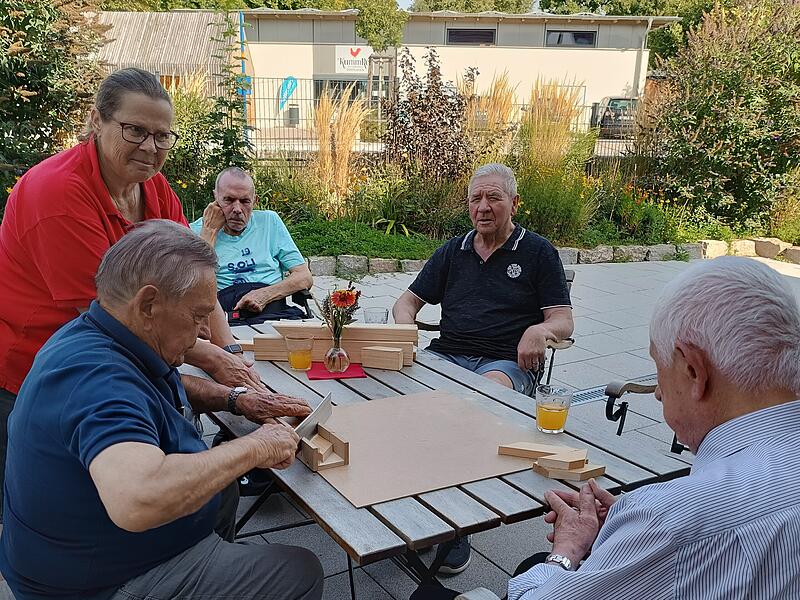 Fachleute aus Unterfranken zu Tagespflege