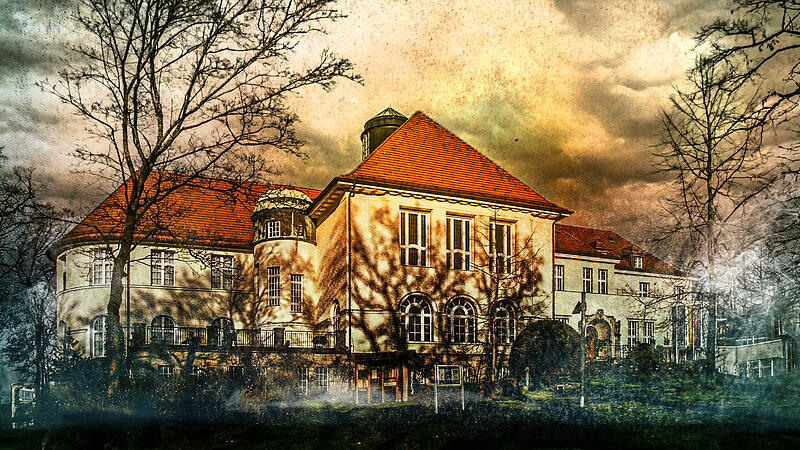 So geheimnisvoll muss man sich das Coburger Naturkunde-Museum wohl vorstellen, wenn es im Science-Fiction-Roman &bdquo;Das Penthesilea-Internat&ldquo; zum Elite-Internat in einer Frauen-Diktatur wird.