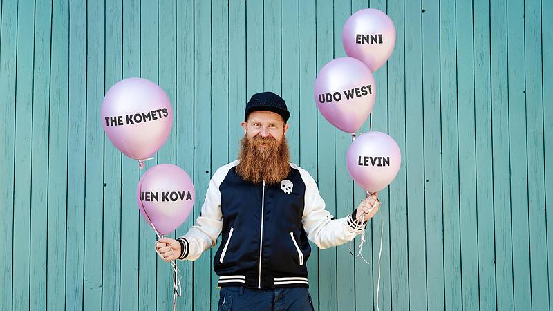 Das „local heroes Bayern“-Team freut sich über die neuen Top 5: Udo West aus Würzburg, Enni aus Coburg, Levin aus München, The Komets aus Regensburg sowie Jen Kova aus Bamberg.