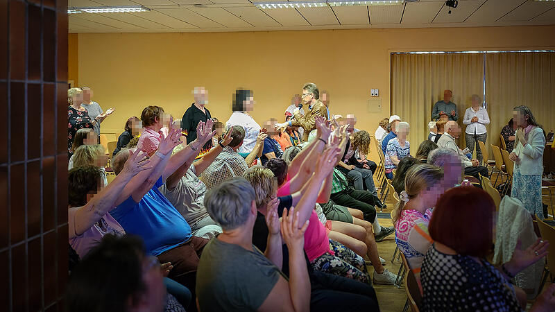 Wunderheiler Georg Karl in Wildflecken bei einem Gottesdienst von Glory Life