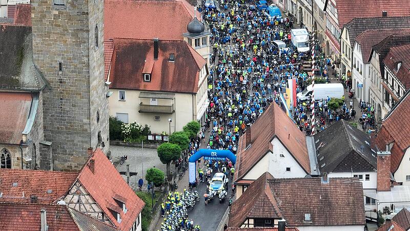 Vorfahrt f&uuml;r die Pedalritter in Eberns guter Stube