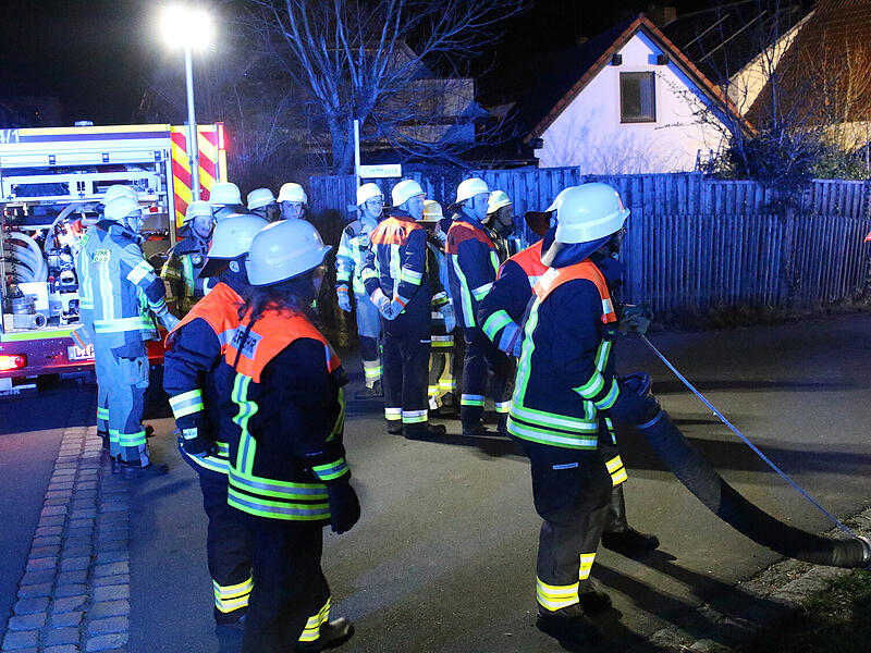Brand in einem Kuhstall in Lahm