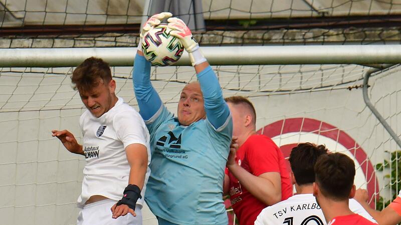 Der Lichtenfelser Torwart Niklas Weise war zum Saisonauftakt gegen Karlburg der große Rückhalt seiner Mannschaft.
