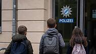 Kinder, Polizeiinspektion