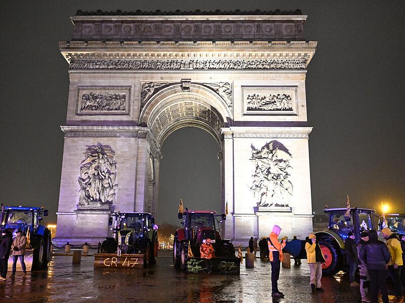 Protest gegen EU-Mercosur-Freihandelsabkommen - Paris Protest gegen EU-Mercosur-Freihandelsabkommen - Paris