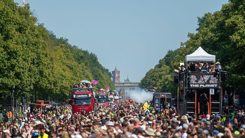 Demonstration "Rave The Planet Parade 2026" Demonstration "Rave The Planet Parade 2026"